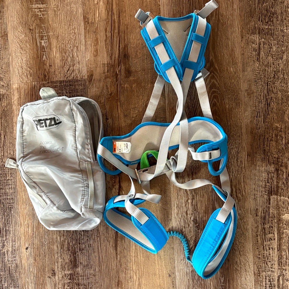 Petzl Kids Blue Climbing Harness
